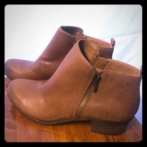 Lucky Brand Tan faux leather booties